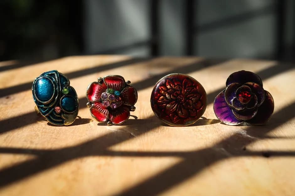 Kundan Studded Floral Cocktail Ring